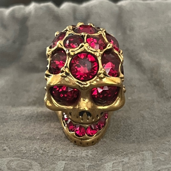 Alexander McQueen Jewelry - Alexander McQueen Stone Skull Ring